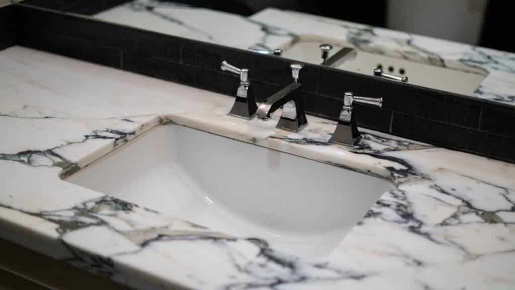 Cost of Bathroom Remodeling in Dallas: A Homeowner’s Guide to Budgeting in Dallas, TX