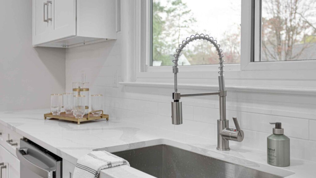 Granite vs Quartz: Which Countertop Is Best for Your Dallas Kitchen Remodel? in Dallas, TX Granite vs Quartz: Which Countertop Is Best for Your Dallas Kitchen Remodel? in Dallas, TX
