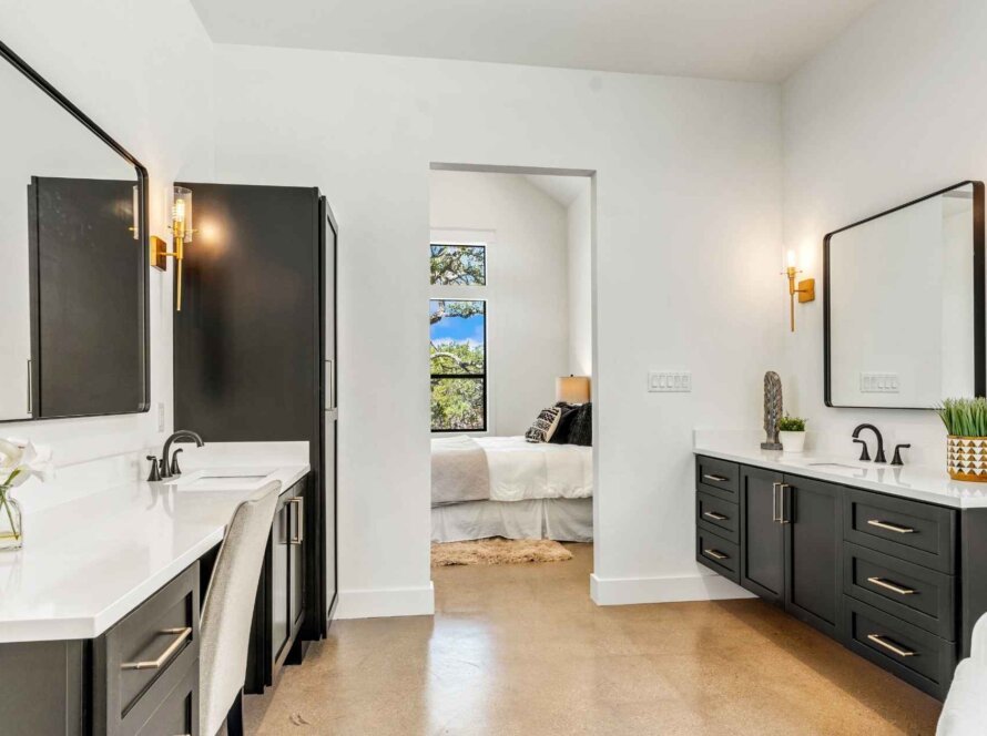 What Type of Paint for Bathroom Ceilings? A Contractor’s Guide to Preventing Mold and Peeling in Dallas, TX